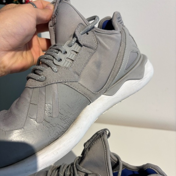 Grey Adidas Tubular Sneakers Size  9 - Picture 9 of 15